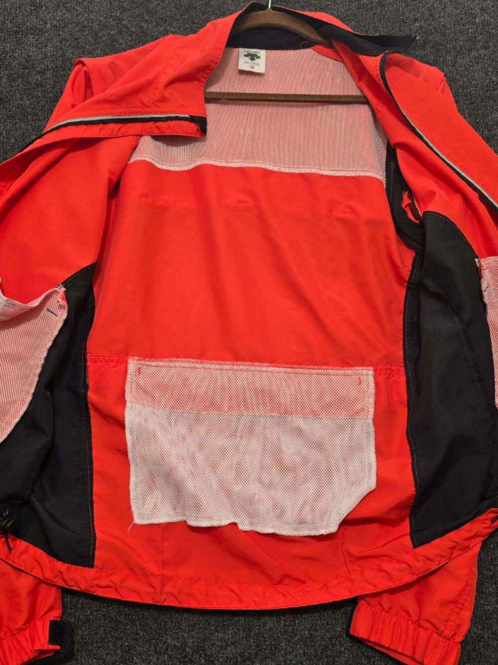 Descente Men’s 2‑in‑1 Jacket Vest Red Zip‑Off Sleeves Mesh Lined Athletic - Picture 10 of 15